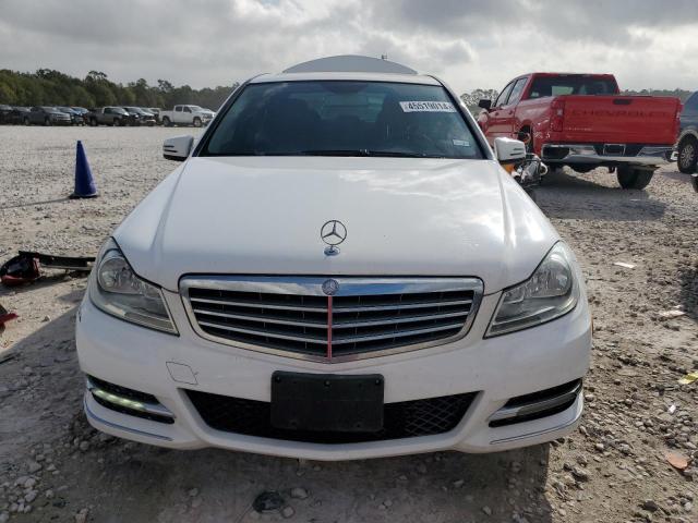 WDDGF4HB3DF972582 - 2013 MERCEDES-BENZ C 250 WHITE photo 5