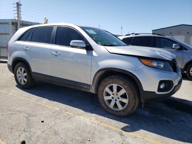 5XYKT3A10DG410273 - 2013 KIA SORENTO LX SILVER photo 4