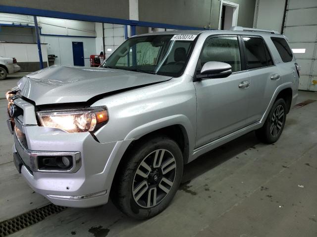JTEBU5JR5J5577744 - 2018 TOYOTA 4RUNNER SR5/SR5 PREMIUM SILVER photo 1
