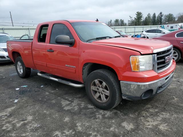 1GTSKVE38AZ177346 - 2010 GMC SIERRA K1500 SLE RED photo 4