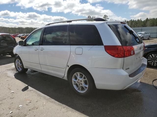 5TDZA22C26S520505 - 2006 TOYOTA SIENNA XLE WHITE photo 2