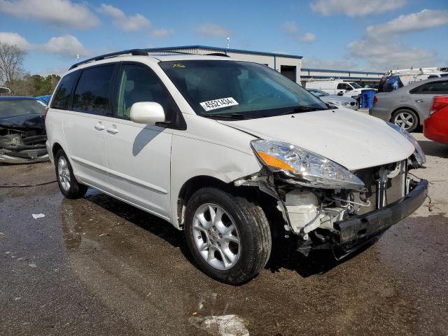 5TDZA22C26S520505 - 2006 TOYOTA SIENNA XLE WHITE photo 4