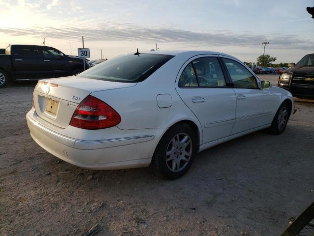 WDBUF26J96A864946 - 2006 MERCEDES-BENZ E 320 CDI WHITE photo 3