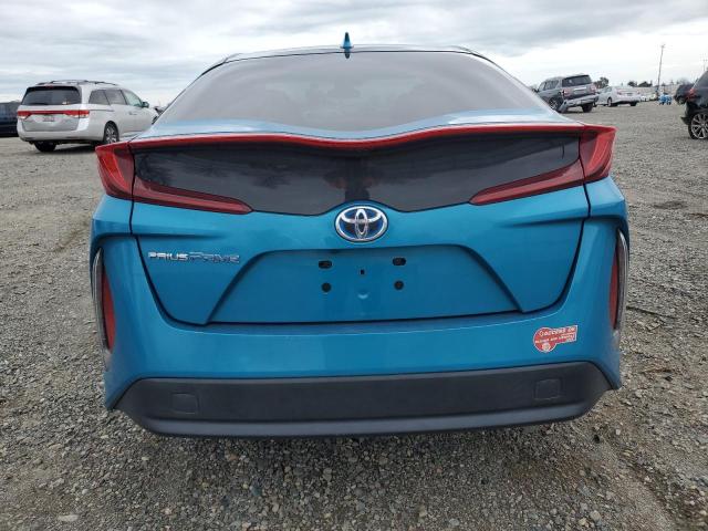 JTDKARFP7H3032274 - 2017 TOYOTA PRIUS PRIM BLUE photo 6