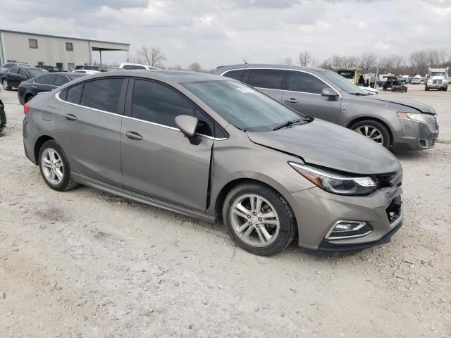 1G1BE5SM7J7124646 - 2018 CHEVROLET CRUZE LT GRAY photo 4