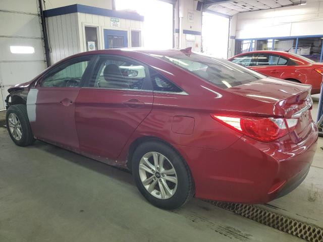 5NPEB4AC6EH851942 - 2014 HYUNDAI SONATA GLS RED photo 2