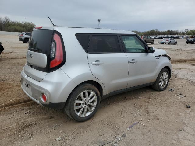 KNDJP3A51J7598863 - 2018 KIA SOUL + SILVER photo 3