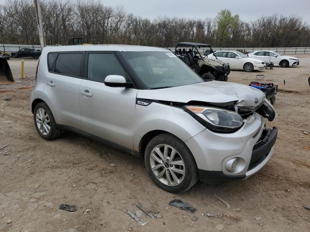 KNDJP3A51J7598863 - 2018 KIA SOUL + SILVER photo 4