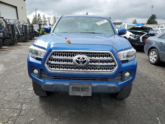 5TFCZ5AN3GX045526 - 2016 TOYOTA TACOMA DOUBLE CAB BLUE photo 5