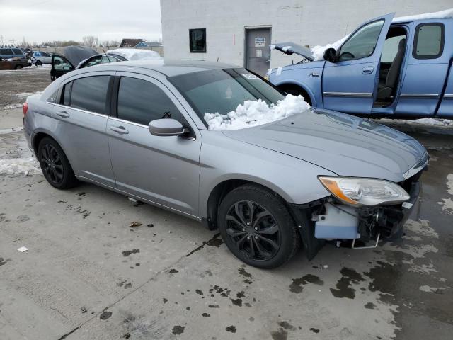 1C3CCBAB2DN691724 - 2013 CHRYSLER 200 LX SILVER photo 4