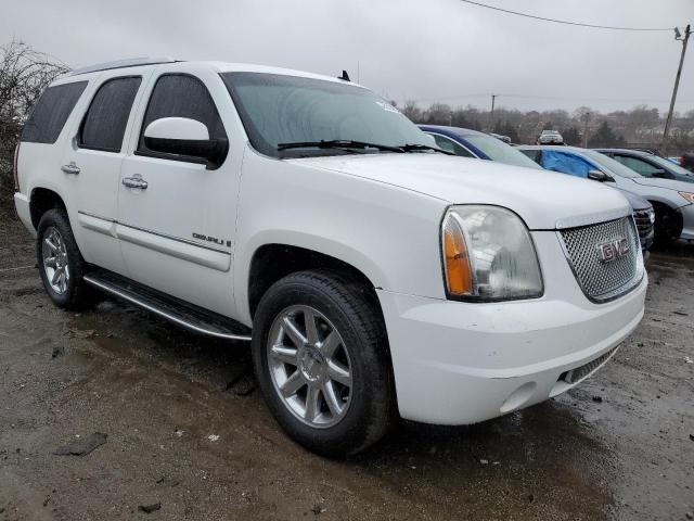 1GKFK63837J230844 - 2007 GMC YUKON DENALI WHITE photo 4