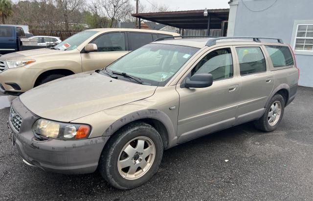 YV1SZ59H031102217 - 2003 VOLVO XC70 GOLD photo 2