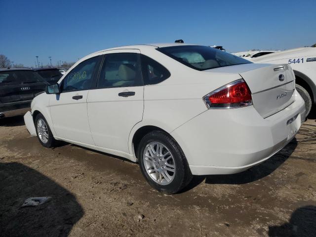 1FAHP3FN7AW103276 - 2010 FORD FOCUS SE WHITE photo 2