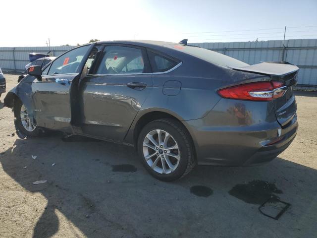 3FA6P0LU3KR104432 - 2019 FORD FUSION SE GRAY photo 2