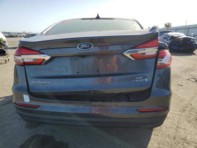 3FA6P0LU3KR104432 - 2019 FORD FUSION SE GRAY photo 6