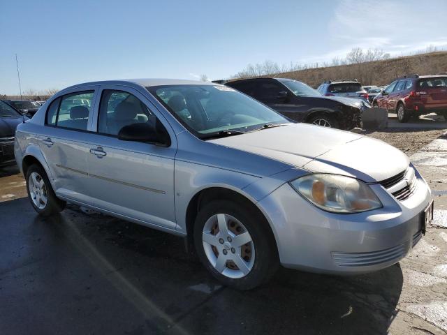 1G1AK55F977384380 - 2007 CHEVROLET COBALT LS SILVER photo 4