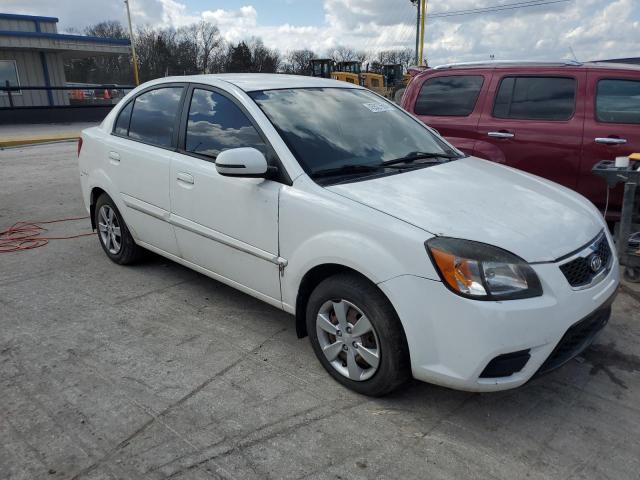 KNADH4A35B6869877 - 2011 KIA RIO BASE WHITE photo 4