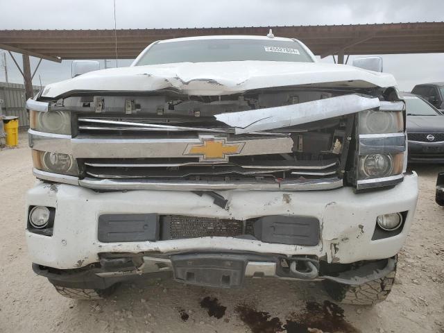 1GC1KXE87FF644025 - 2015 CHEVROLET silverado K2500 HIGH COUNTRY WHITE photo 5