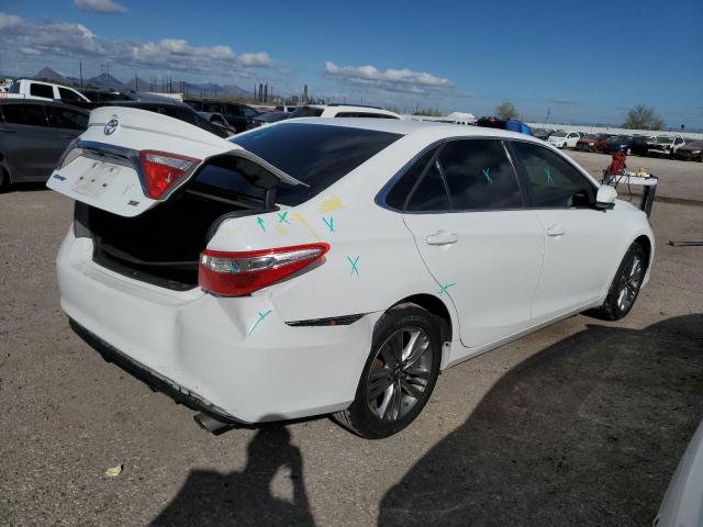 4T1BF1FK3HU302162 - 2017 TOYOTA CAMRY LE WHITE photo 3