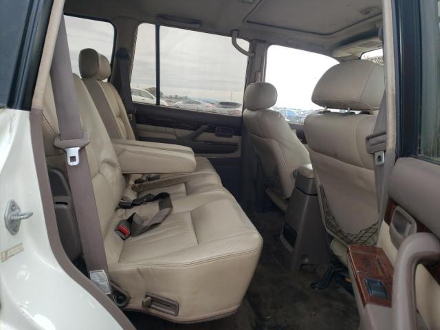 JT6HJ88J5V0177363 - 1997 LEXUS LX 450 WHITE photo 11