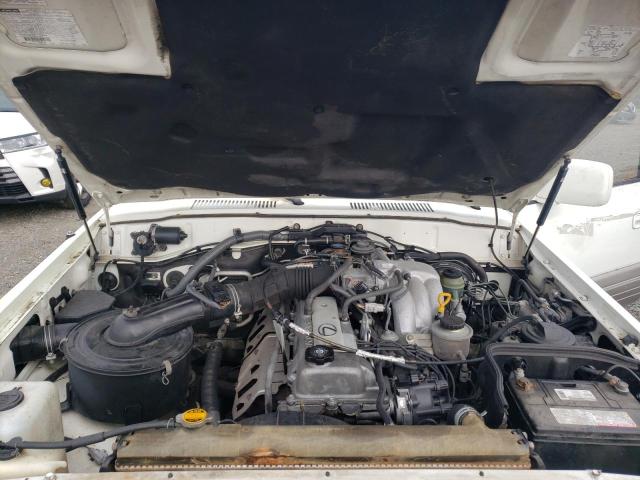 JT6HJ88J5V0177363 - 1997 LEXUS LX 450 WHITE photo 12