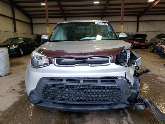 KNDJP3A58F7811153 - 2015 KIA SOUL + SILVER photo 5