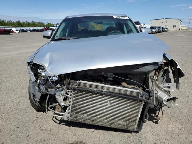 1FAHP23135G130759 - 2005 FORD FIVE HUNDR SE SILVER photo 5