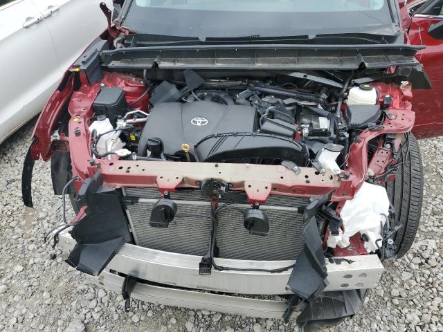 5TDHZRAH1MS532796 - 2021 TOYOTA HIGHLANDER XLE RED photo 11