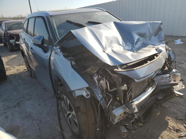 5TDGZRAH6MS079299 - 2021 TOYOTA HIGHLANDER XLE BLUE photo 4