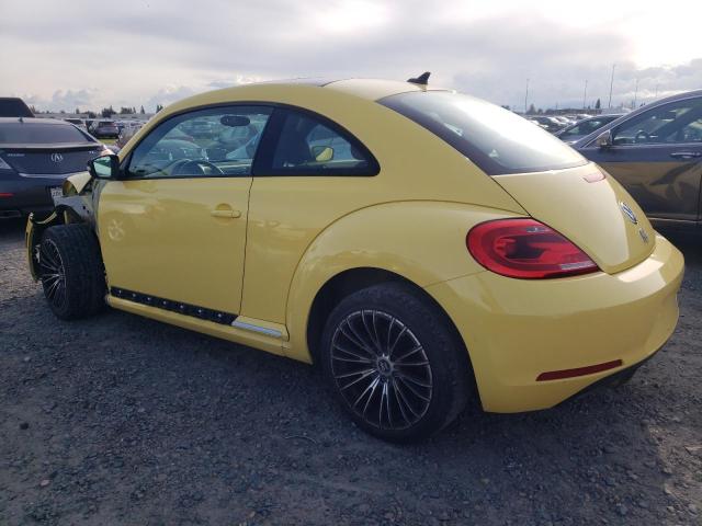 3VWJX7AT4CM643371 - 2012 VOLKSWAGEN BEETLE YELLOW photo 2