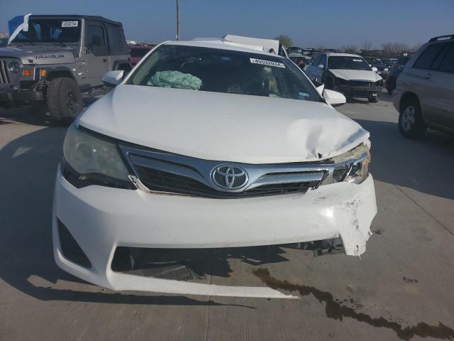 4T1BF1FKXDU709986 - 2013 TOYOTA CAMRY L WHITE photo 5