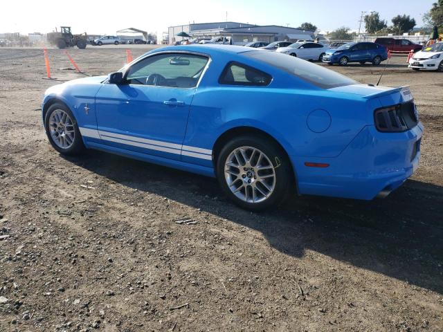 1ZVBP8AM9E5250364 - 2014 FORD MUSTANG BLUE photo 2