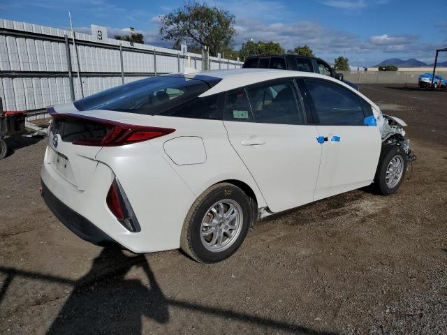 JTDKARFP8H3065610 - 2017 TOYOTA PRIUS PRIM თეთრი ფოტო 3