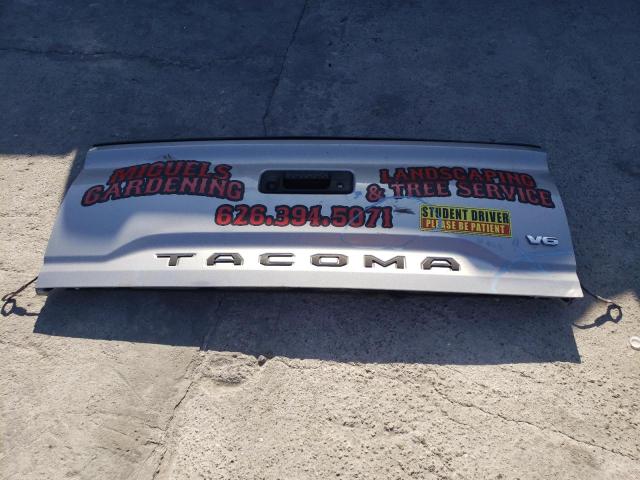 3TMDZ5BN9HM024366 - 2017 TOYOTA TACOMA DOUBLE CAB SILVER photo 12