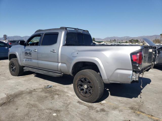 3TMDZ5BN9HM024366 - 2017 TOYOTA TACOMA DOUBLE CAB SILVER photo 2