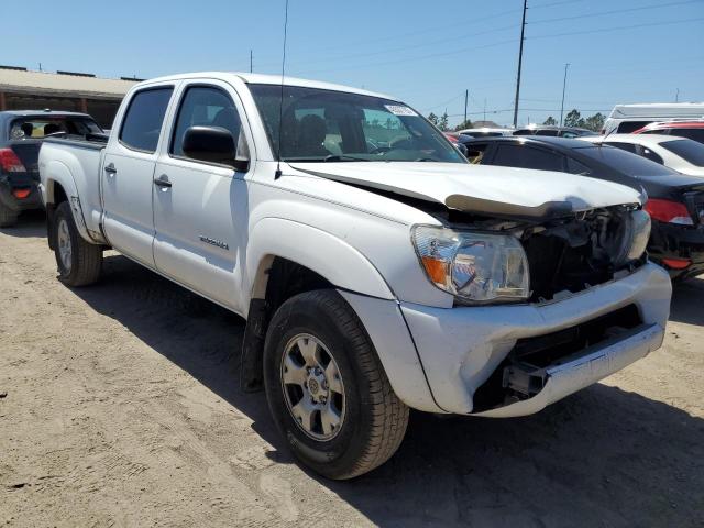 5TEKU4HN9AZ702615 - 2010 TOYOTA TACOMA DOUBLE CAB PRERUNNER LONG BED WHITE photo 4