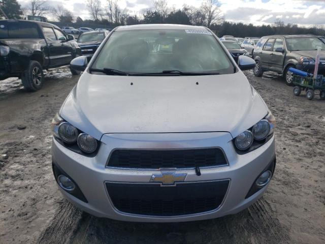 1G1JE6SB1F4124358 - 2015 CHEVROLET SONIC LTZ SILVER photo 5