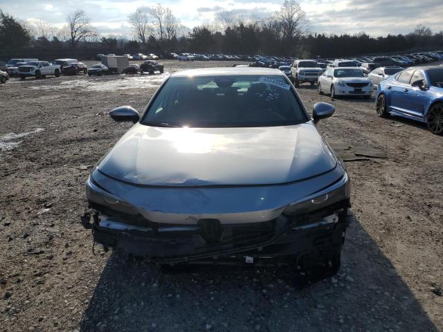 2HGFE2F28RH530730 - 2024 HONDA CIVIC LX SILVER photo 5