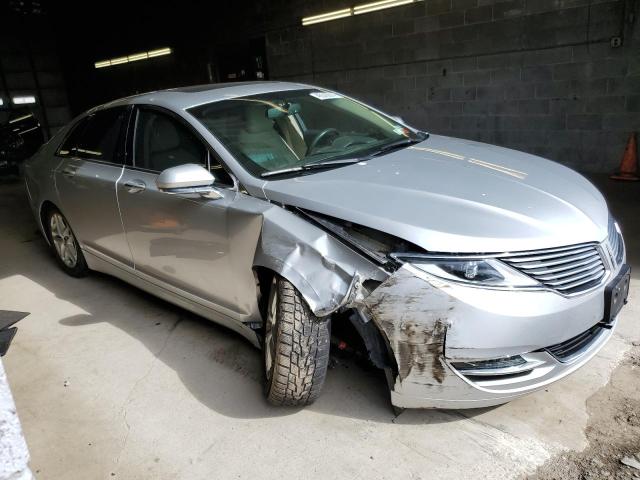 3LN6L2J97GR633689 - 2016 LINCOLN MKZ SILVER photo 4