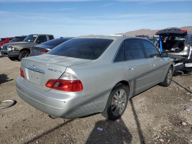 4T1BF28B33U285861 - 2003 TOYOTA AVALON XL SILVER photo 3