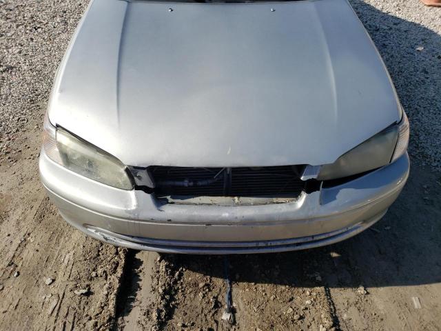 4T1BF28K8YU099143 - 2000 TOYOTA CAMRY LE SILVER photo 11