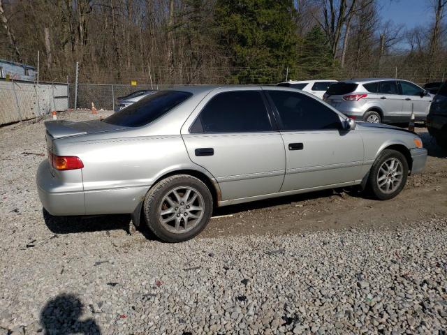 4T1BF28K8YU099143 - 2000 TOYOTA CAMRY LE SILVER photo 3