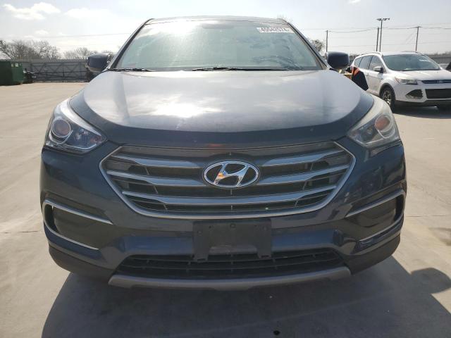 5NMZTDLBXHH000327 - 2017 HYUNDAI SANTA FE S BLUE photo 5