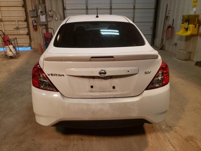 3N1CN7AP7KL842121 - 2019 NISSAN VERSA S WHITE photo 6