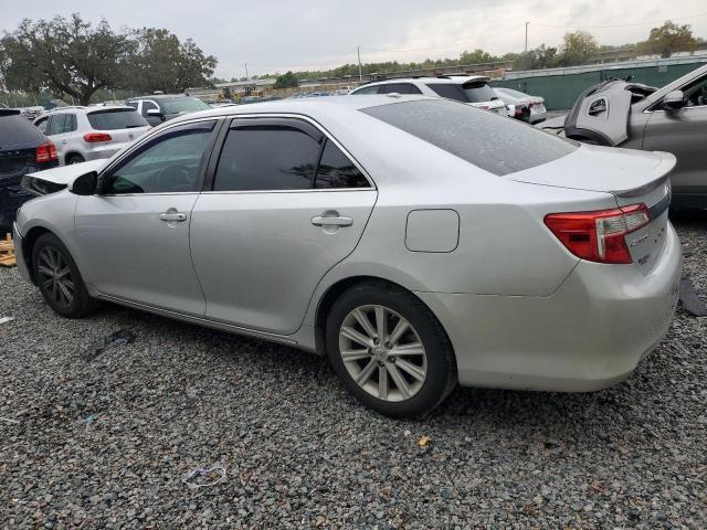 4T1BF1FK1EU832853 - 2014 TOYOTA CAMRY L SILVER photo 2