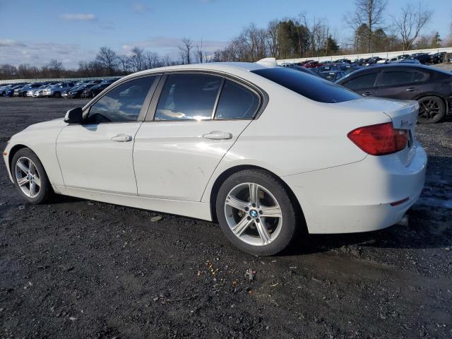 WBA3C3C58FP663584 - 2015 BMW 320 I XDRIVE WHITE photo 2
