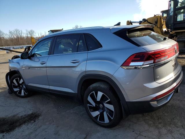 1V2KE2CA4RC202103 - 2024 VOLKSWAGEN ATLAS CROS SE Argent photo 2