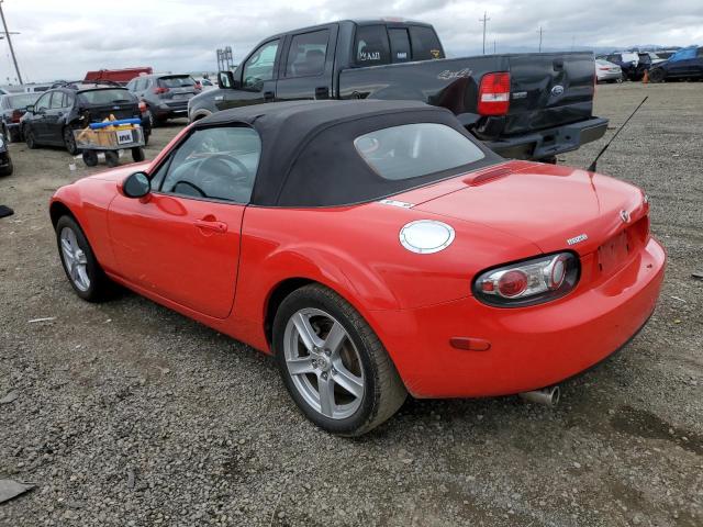 JM1NC25F360119661 - 2006 MAZDA MX-5 MIATA RED photo 2