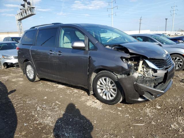 5TDYK3DC3CS204375 - 2012 TOYOTA SIENNA XLE GRAY photo 4