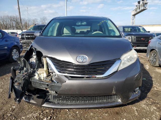 5TDYK3DC3CS204375 - 2012 TOYOTA SIENNA XLE GRAY photo 5